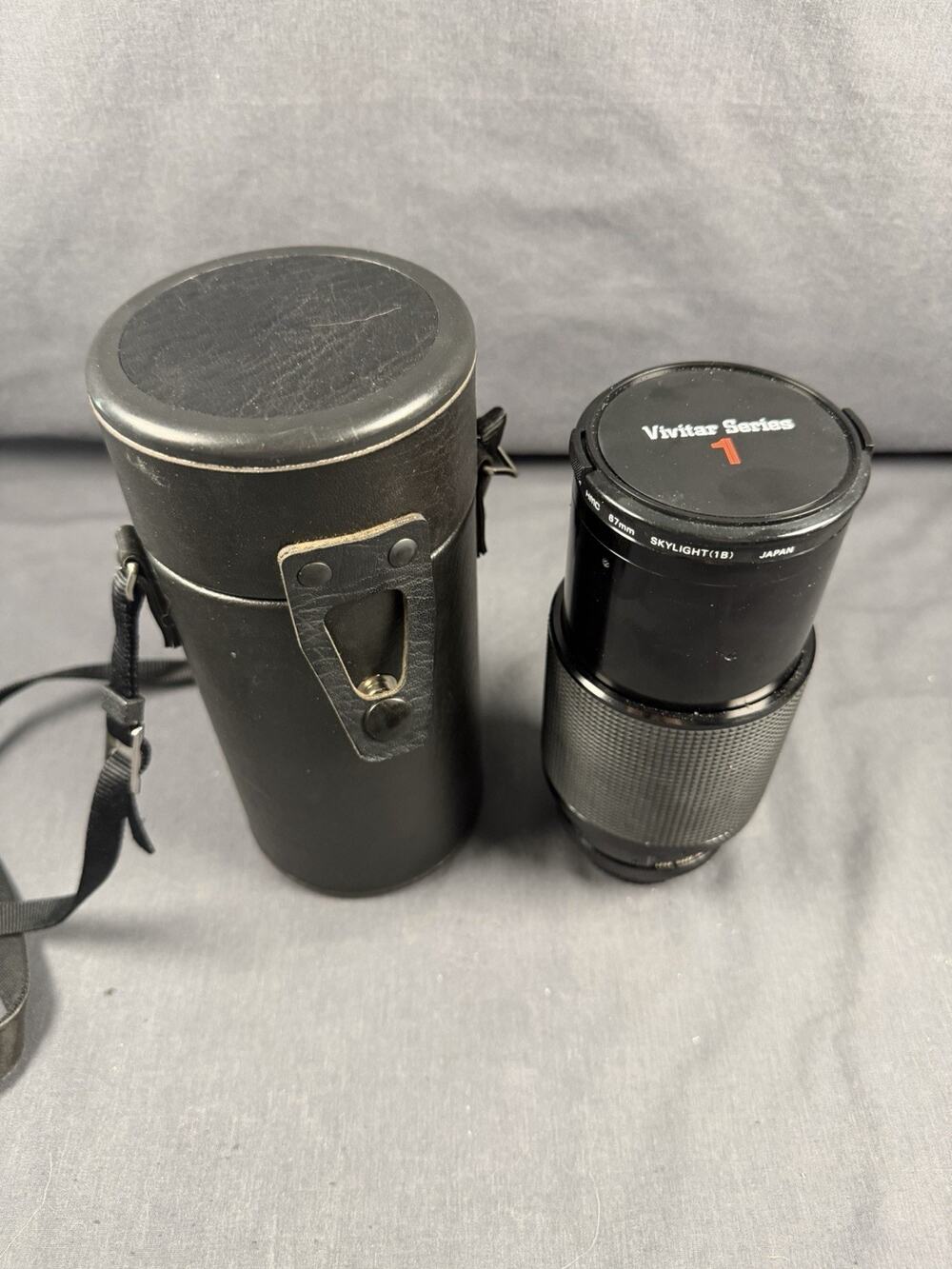 Vivitar Series 1 70-210mm Camera Lens 67mm 1:3.5 Macro Auto Focusing Zoom W/case
